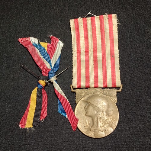 Médaille - q9/10/25,