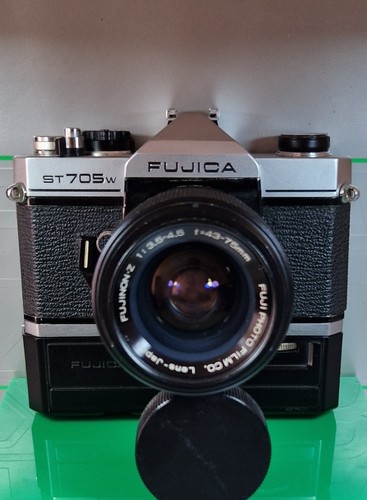 Fujica 705 auto - w, winder