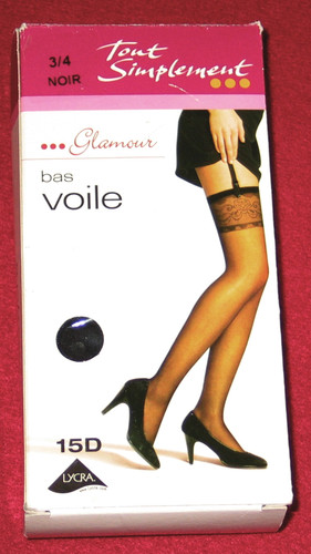 Bas noir tout - t, simplement