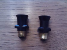 ancienne lampe,1 ancienne douille voleuse en bakelite .neuve.