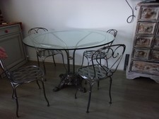 Table fer forgé signé Louis