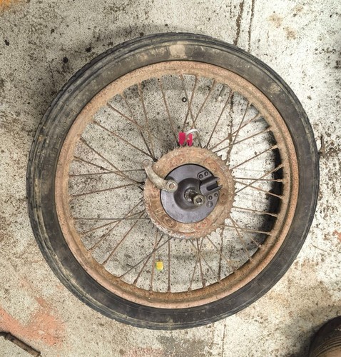 Roue arriere motobecane - arriere,