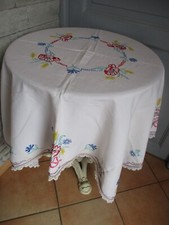 Belle Nappe ancienne brodée mains fleurs des champs