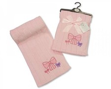 couverture  bébé fille rose avec motif brodé noeuds