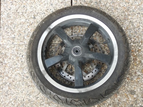 Roue jante avant - /,