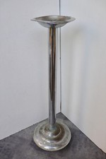 CENDRIER SUR PIED DES ANNEES