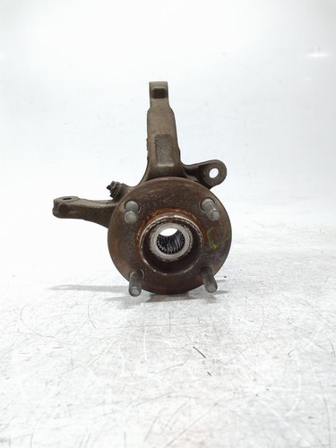Fusee avant droit nissan - droit,