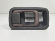 poignée intérieure avant