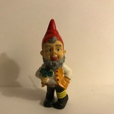 FIGURINE ANCIENNE PVC PLASTIQUE PLASTOY LES NAINS DE JARDINS *NAIN AVEC TREFLE