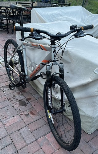 Specialized rockhopper - specialized,