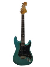 Guitare électrique bleue