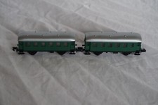 2 Wagons de voyageur vert Lima echelle N