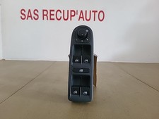 Commande de lève vitre avant gauche VOLKSWAGEN GOLF 6 Phase 2 Ref : 5K0867255A