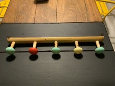 Porte Manteaux Bois et Plastique 5 Patères Boules de Couleurs - Ancien Vintage