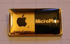 APPLE computer MICROPLUS APPLE CENTER vintage pin Mac Macintosh