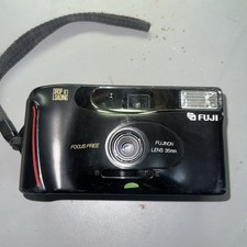 Fuji DL-25 avec objectif fixe 35mm et flash automatique, simple et efficace