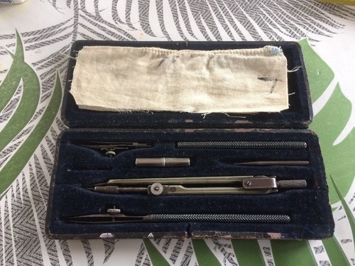 Ancienne boite compas outil - boite, de