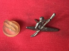 pins CANOË KAYAK en relief KAYAKISTE  sport olympique slalom 