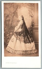 CDV 1860 Femme Aristocrate à identifier Robe Bal Châle Dentelle Photo Levitsky