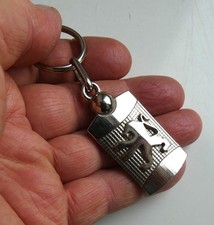 Ancien porte clé métal