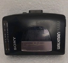 Sony WM-FX10 Cassette Player Walkman Pour Pièces, Radio Fonctionne Parfaitement 