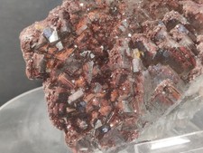 CRIS 6R FLUORITE VERT PALE AVEC FONTOMES HEMATOIDE MINE MARAVAL VAR