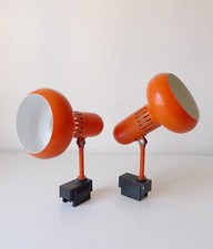 DEUX APPLIQUES SUR RAIL EN