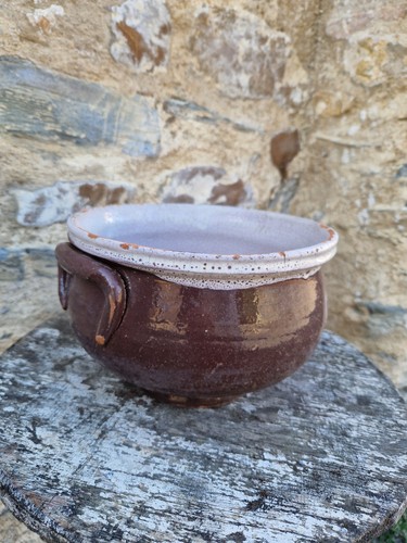 Ancien pot graisse terre - pot, a