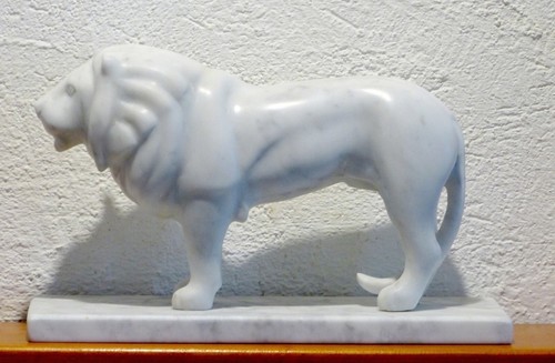 Marbre carrare lion - -,