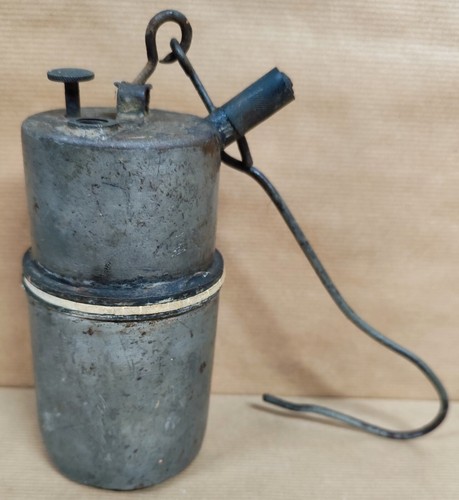 Ancienne lampe carbure - en,