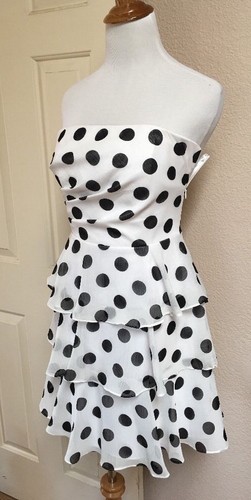 Whbm flirty cute - whbm•flirty, cute•tiered