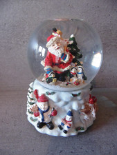 Boule à neige Noël musicale