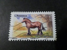 FRANCE 2013 timbre 817 AUTOADHESIF CHEVAUX DE TRAIT L'ARDENNAIS oblitéré