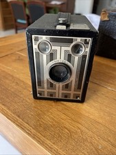 rare appareil photo KODAK BROWNIE SIX-20 Junior façade noire art deco