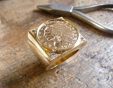 Chevalière carré 5 dollars