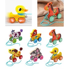 Jouet à tirer en bois fait à