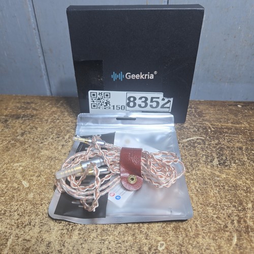 Geekria 4mm balanced male to - geekria, 4.4mm