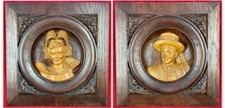 Paire Ancien panneau bas relief médaillon en bois sculpté signé H. Mouilleron