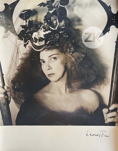 Leonor fini surréalisme - leonor,