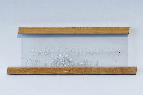 Normographe trace lettres stp - trace,
