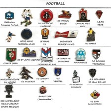 Lot 26 Pin's FOOTBALL - SOCCER
