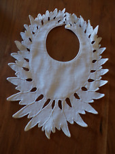 Ancien bavoir en piqué de