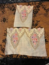  Rare Broderie,  Éléments