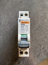 Disjoncteur MERLIN GERIN DPN
