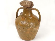 Jarre à huile ancienne terre