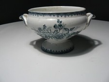 SOUPIERE TERRE DE FER SAINT AMANDINOISE  XX EME BON ETAT  MODELE MARGOT