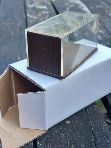 Brekina boite garage plastique - brekina,