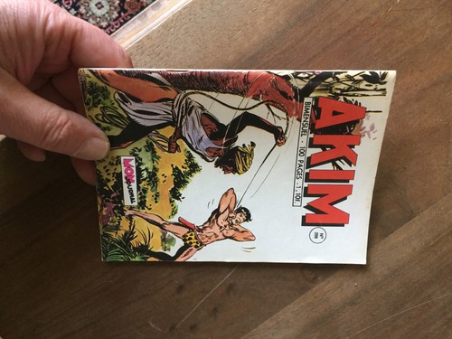 Petit format akim - petit,