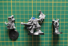 Warhammer 40k/40000/ : Apôtre noir/ dark apostle  (space marine du chaos)