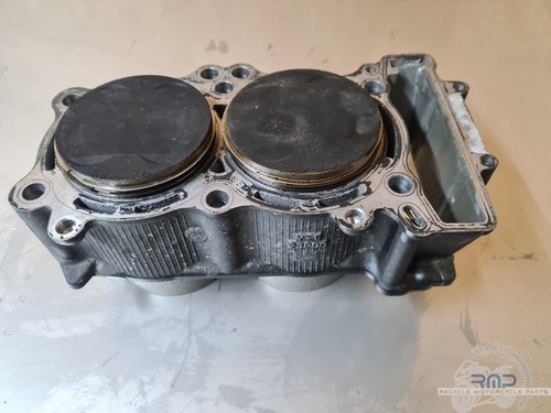 Cylindre avec pistons yamaha - pistons,